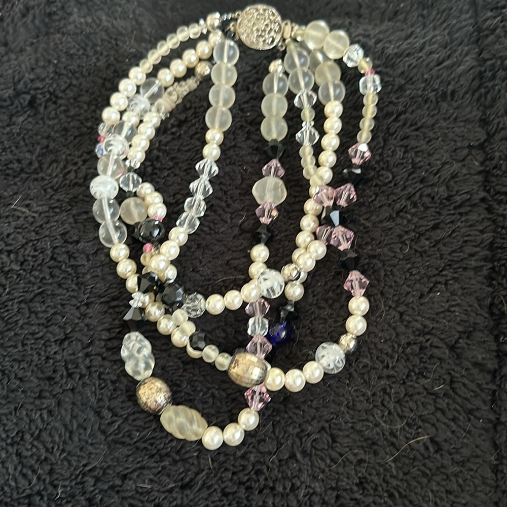 Beautiful Statement Piece - image 6